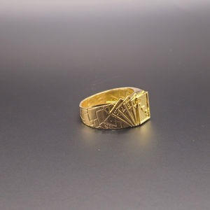 The lucky ring
