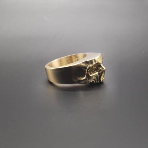 Skull ring