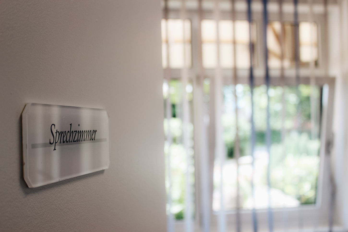 Eines der Sprechzimmer der Praxis