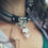 Miniature : Alien Child, Collier double rangs Alien géométrique