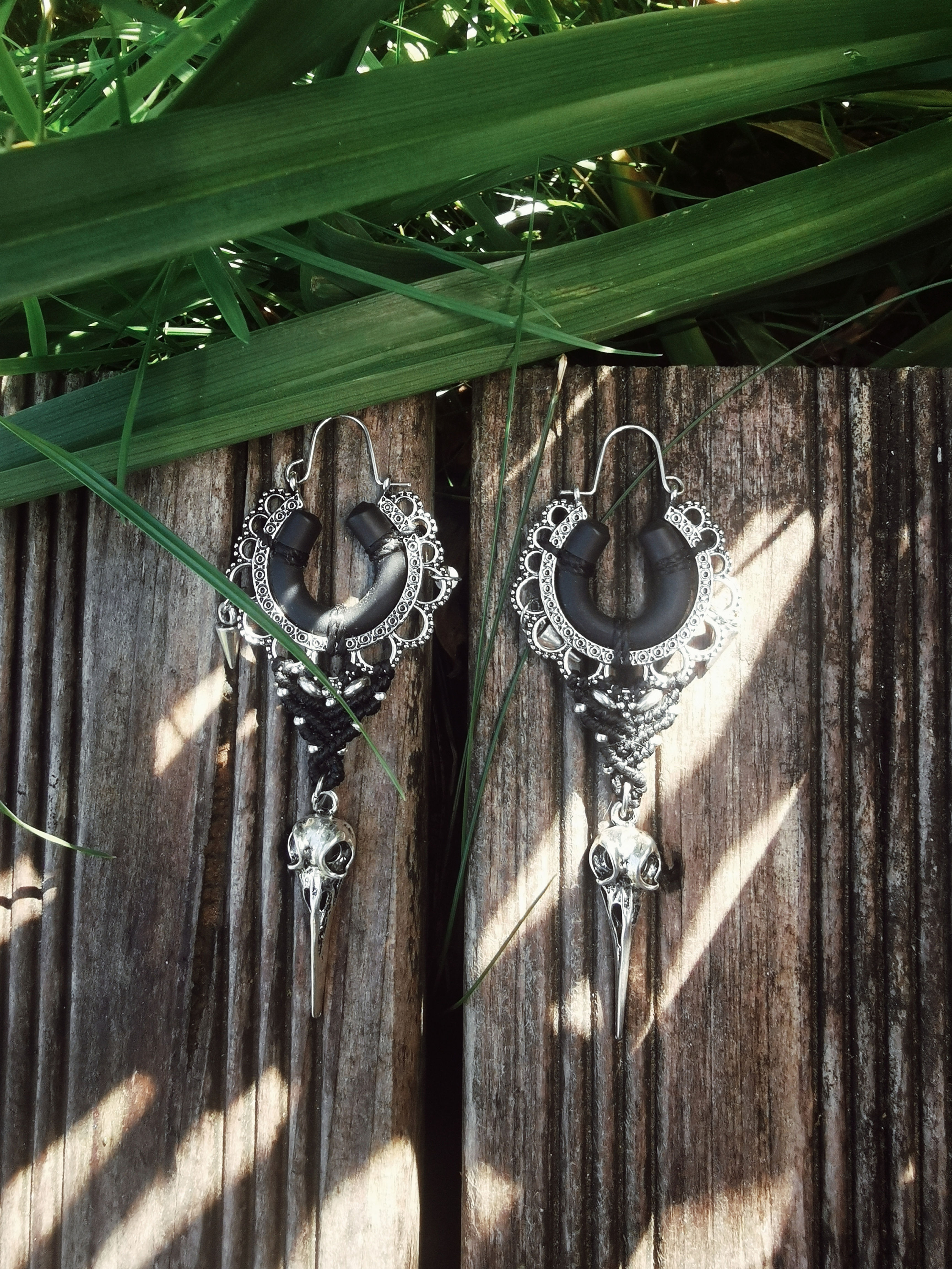 Boucles d'oreilles argentées crane oiseau 