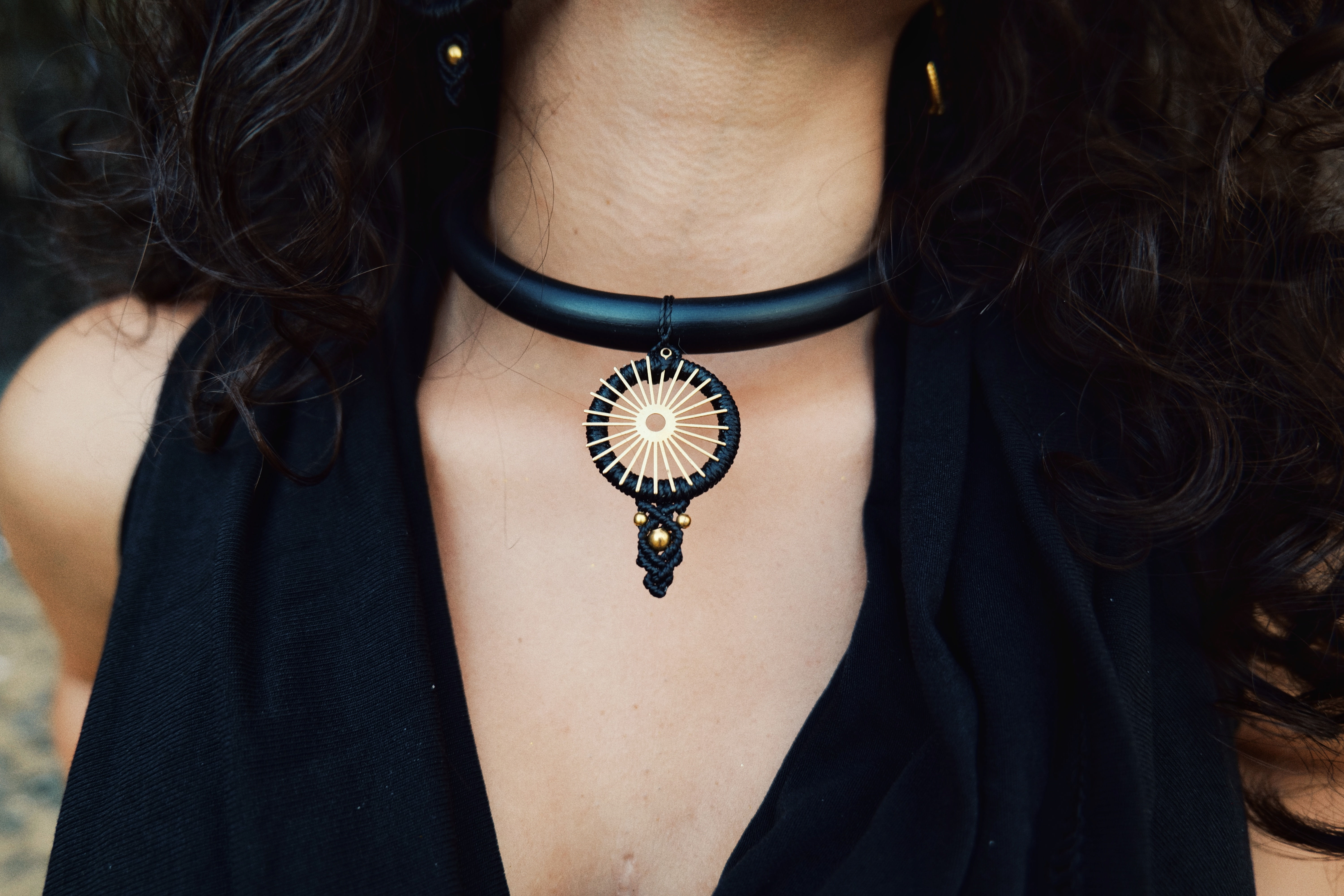 Last Sun, Simple sun necklace