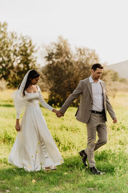 Thumbnail: Bestseller Ivory Square Neckline Minimalist Satin Wedding Dress #1351