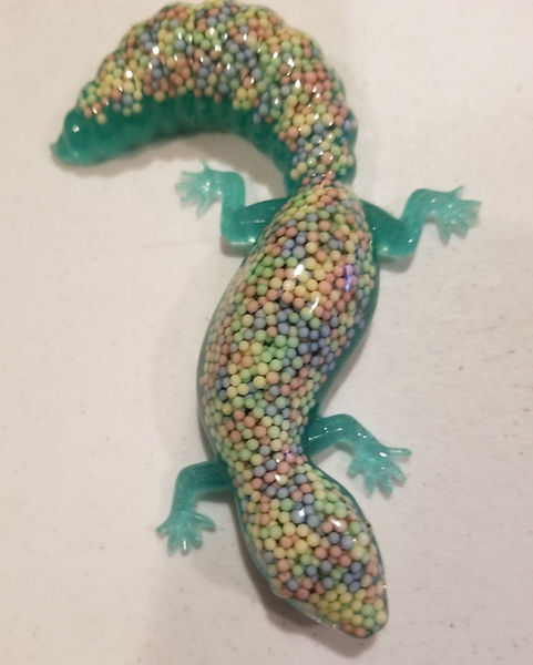 Candied Lizard | 6" resin lizard in pale green with mulitcolor pastel candies | resin | resin art | resin artwork | resin crafting | resin crafter | lizard | lizard love | lizard decor