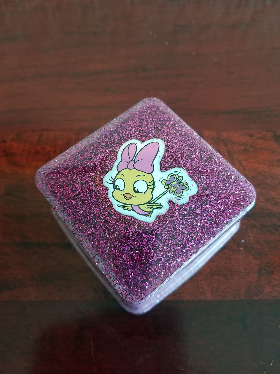 Little Birdie| resin box with cute yellow fairy bird on lid iwht purple sparkles on lid and purple base | resinart |resinartwork |resin |resinpour