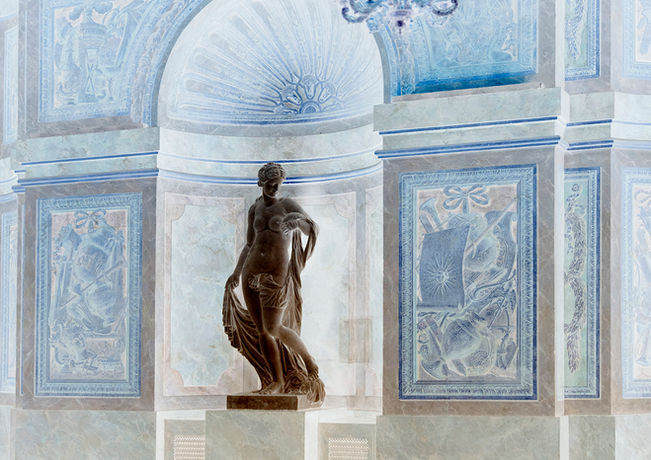 Interior, monumento, negativo colorido