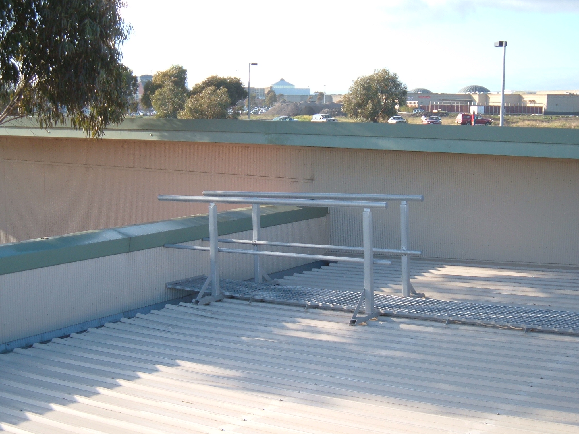 Walkway to a parapet