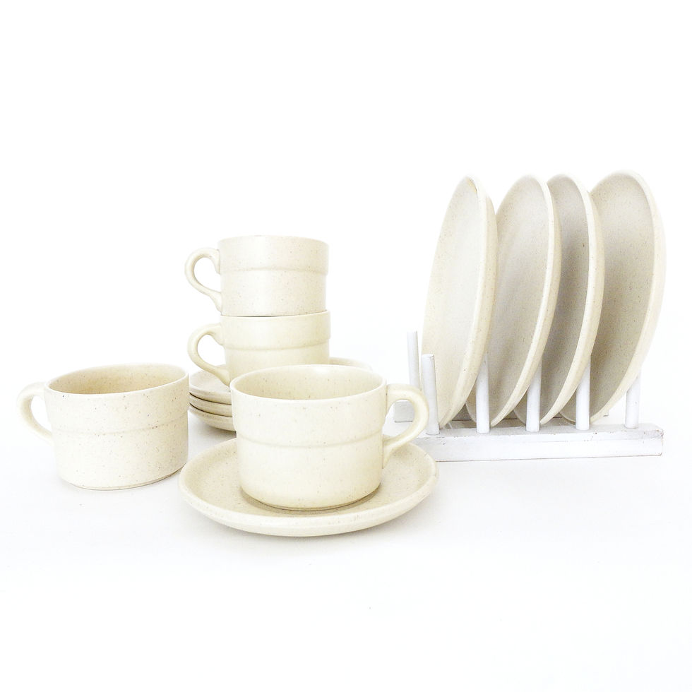 サムネイル： "Bo Fajans" tea cups, saucer, plate. Price per set. From Sweden 1960s