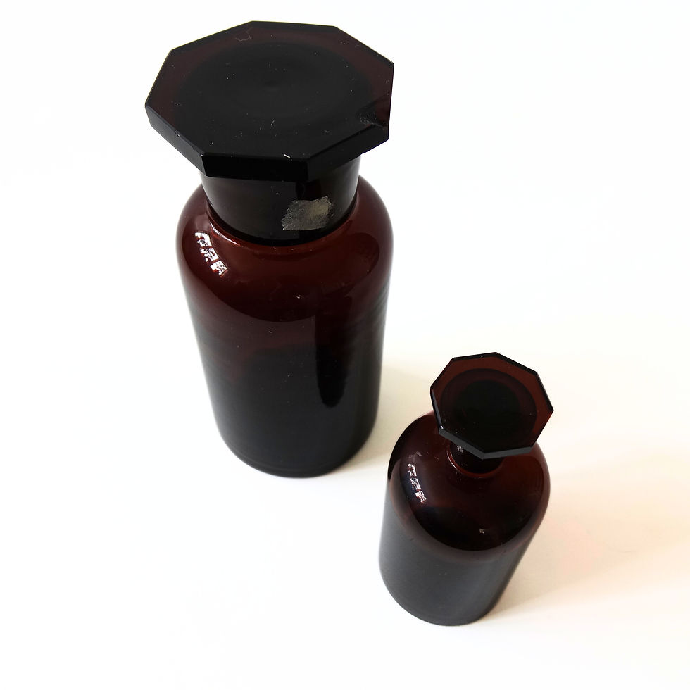 Thumbnail: Vintage brown glass medicine bottle with lid petite size from Sweden early 1900s