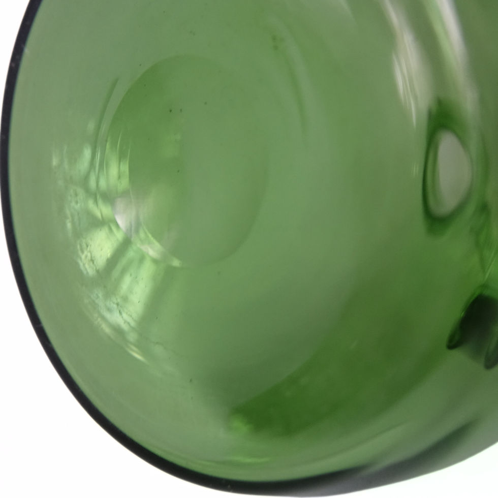 縮圖：Antique Art-Deco art glass Green Glass small decanter, probably from KOSTA
