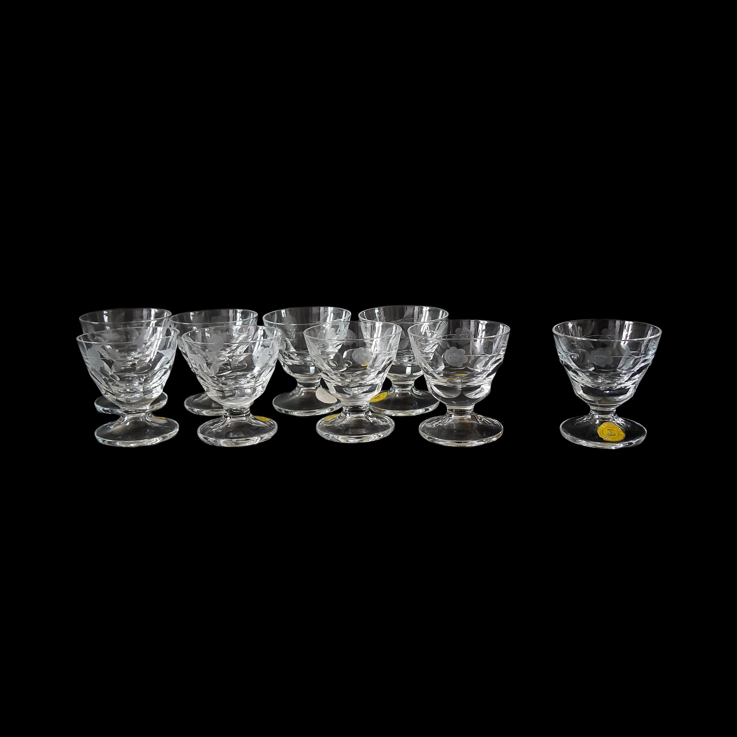 Stunning liquer crystal glasses with engravings from E.K.G GLASSLIPERI KOSTA