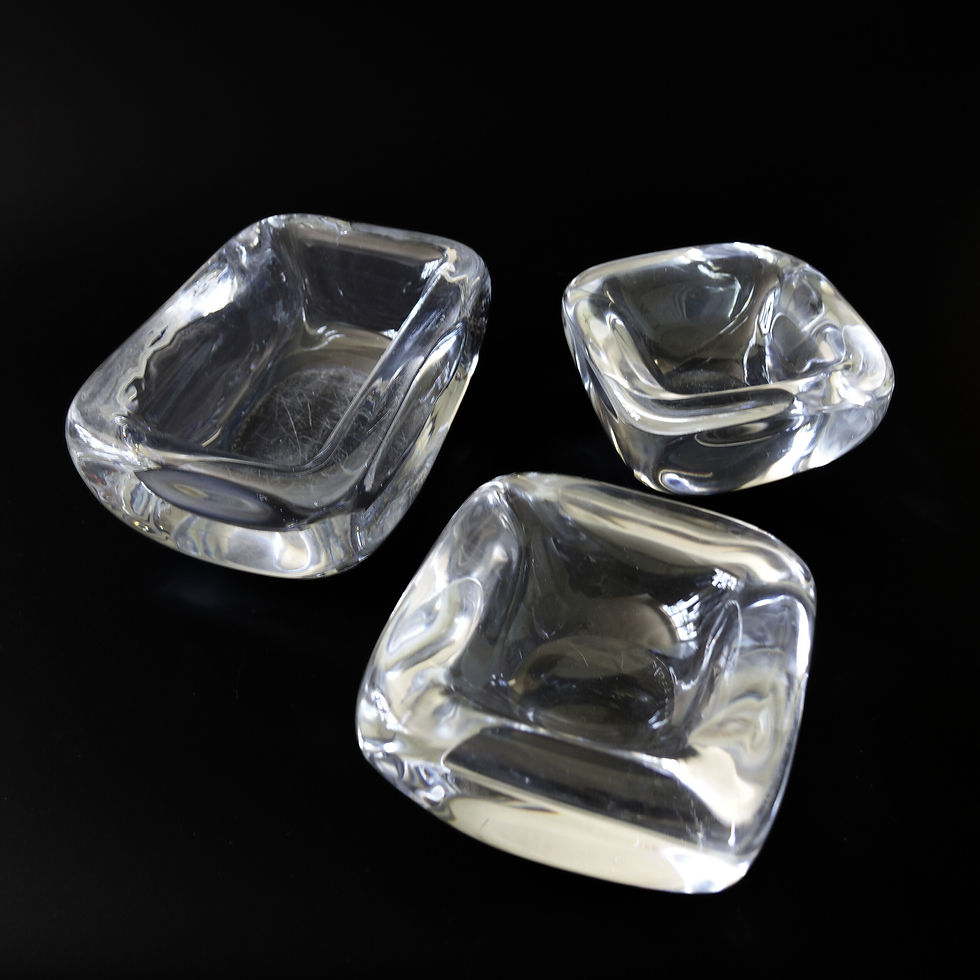 Thumbnail: Vintage small solid square crystal set of two bowls for ORREFORS 1970s