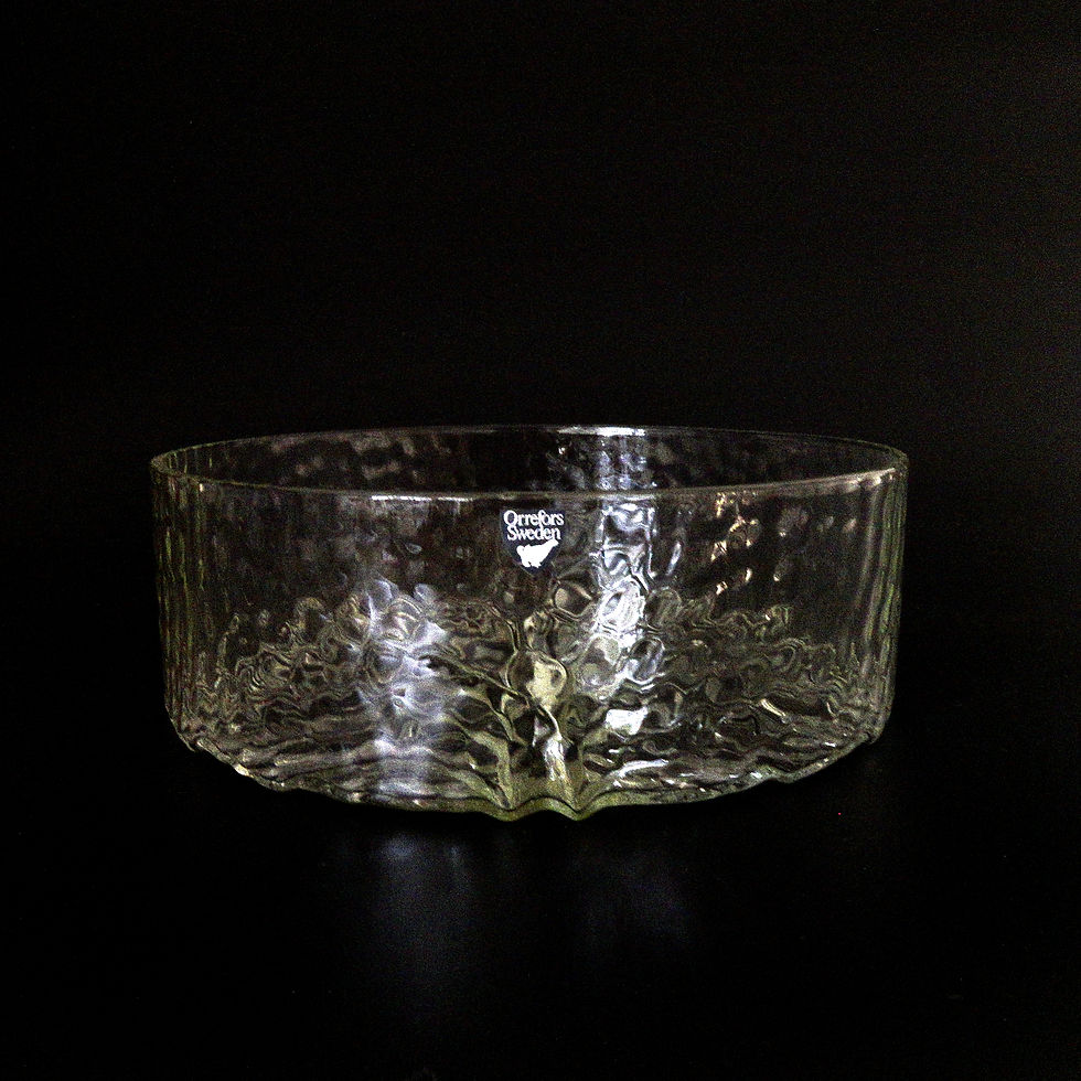 縮圖：Orrefors modell "Eden" Lovely Large Glass Bowl designed by Lars Hellsten Sweden