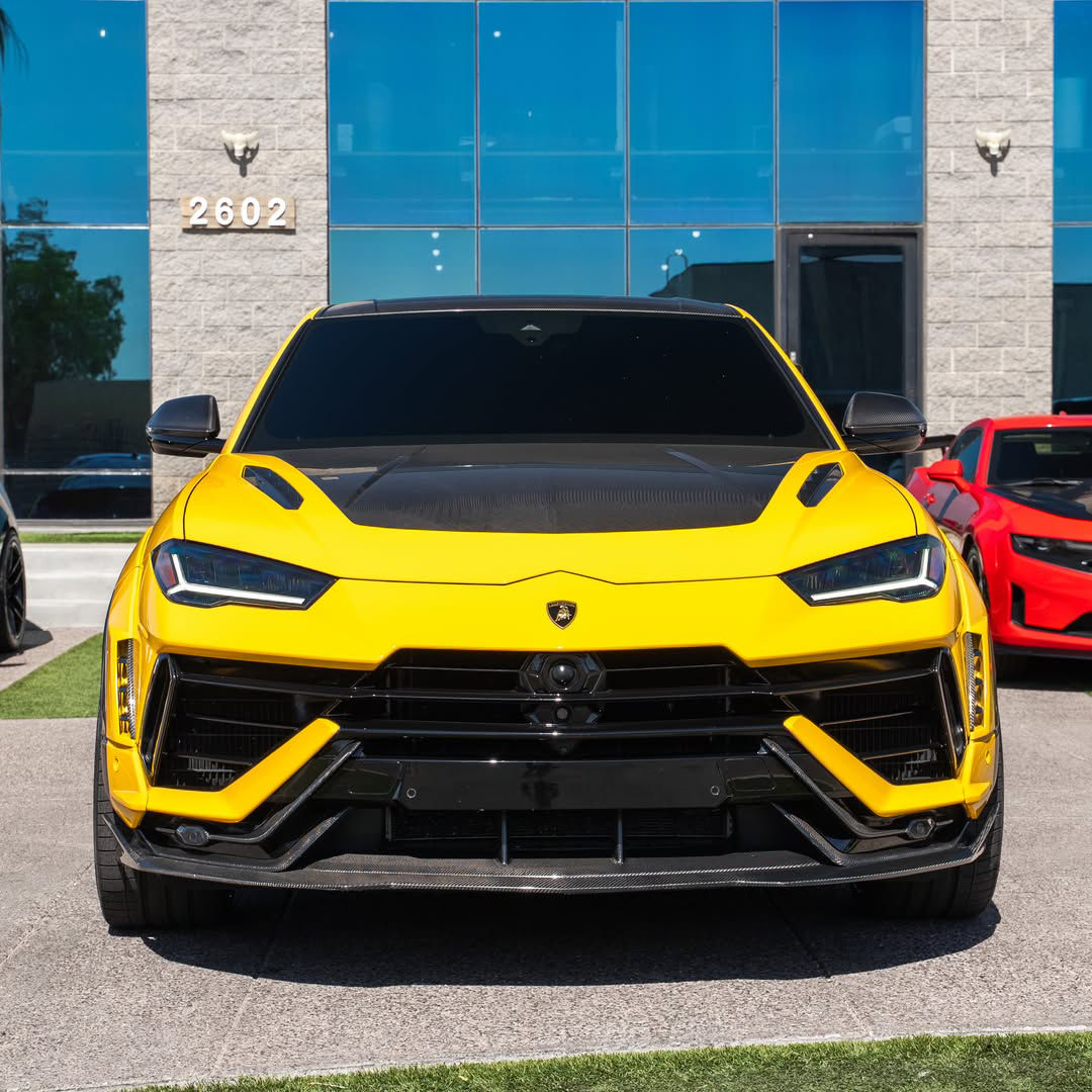 2023 Lamborghini Urus Performante