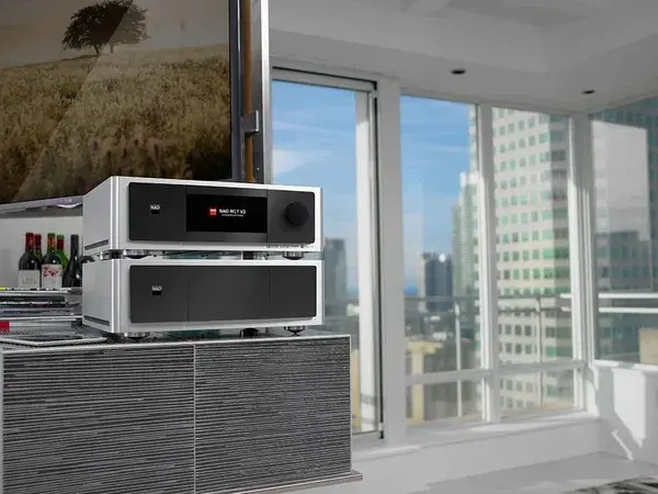 Miniature : NAD M17 V2i + NAD M28 - Ampli Home-Cinéma