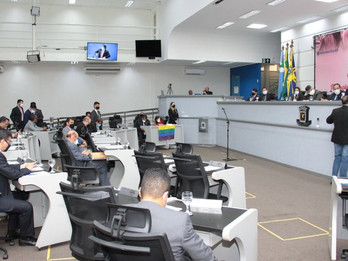 Na reta final, Câmara aprova 11 projetos de lei; de título de visitante até 'pipódromo'