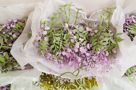 Making of paper flower by the artist Mathilde Nivet 