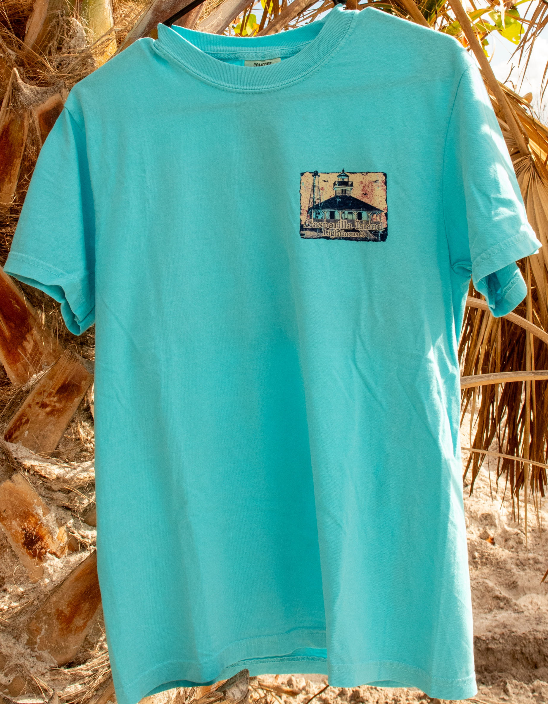 Vintage "One Island, Two Lights" T-Shirt