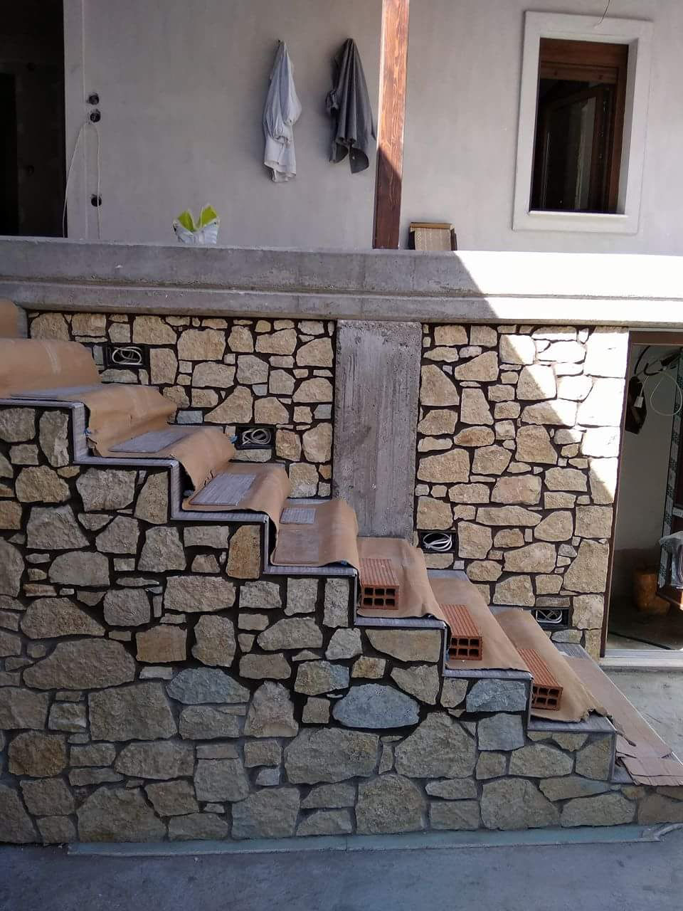 Μικρογραφία: Ακανόνιστες Τοίχου Άρτας