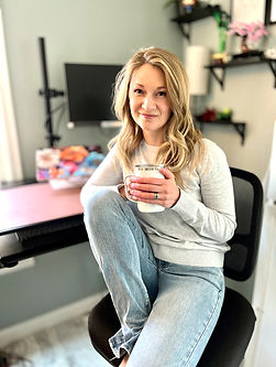 Colleen Jessessky RDN, certified intuitive eating counselor, located in Richfield, MN, offering virtual counseling services.