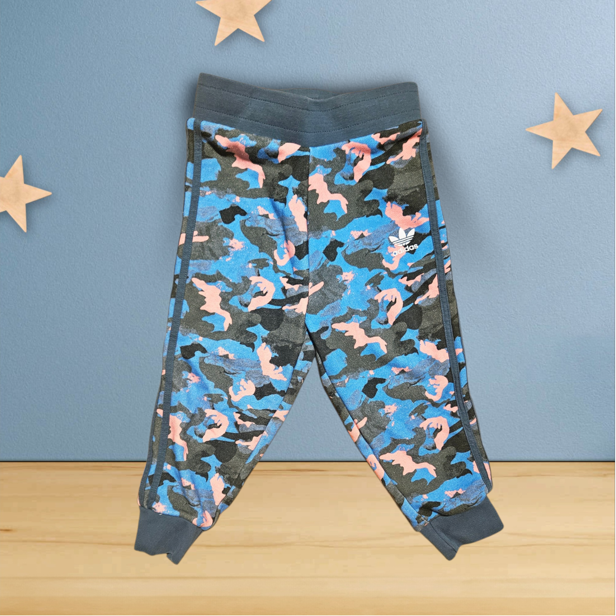 2 - 3 ans - Adidas - pantalon camouflage rose et bleu