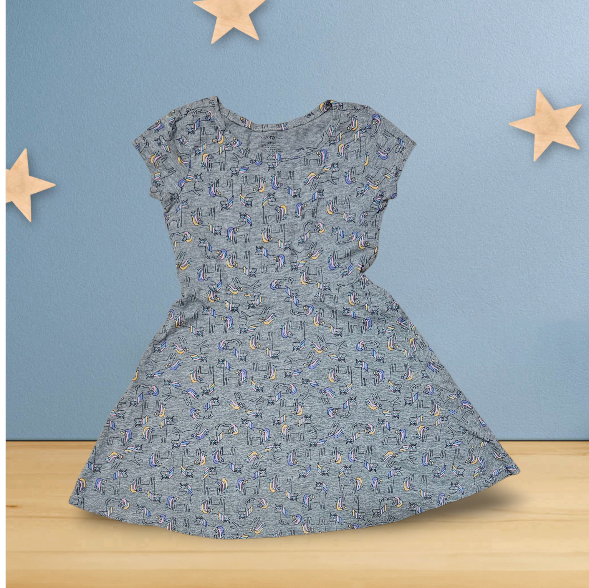 6 ans - George - robe grise licornes