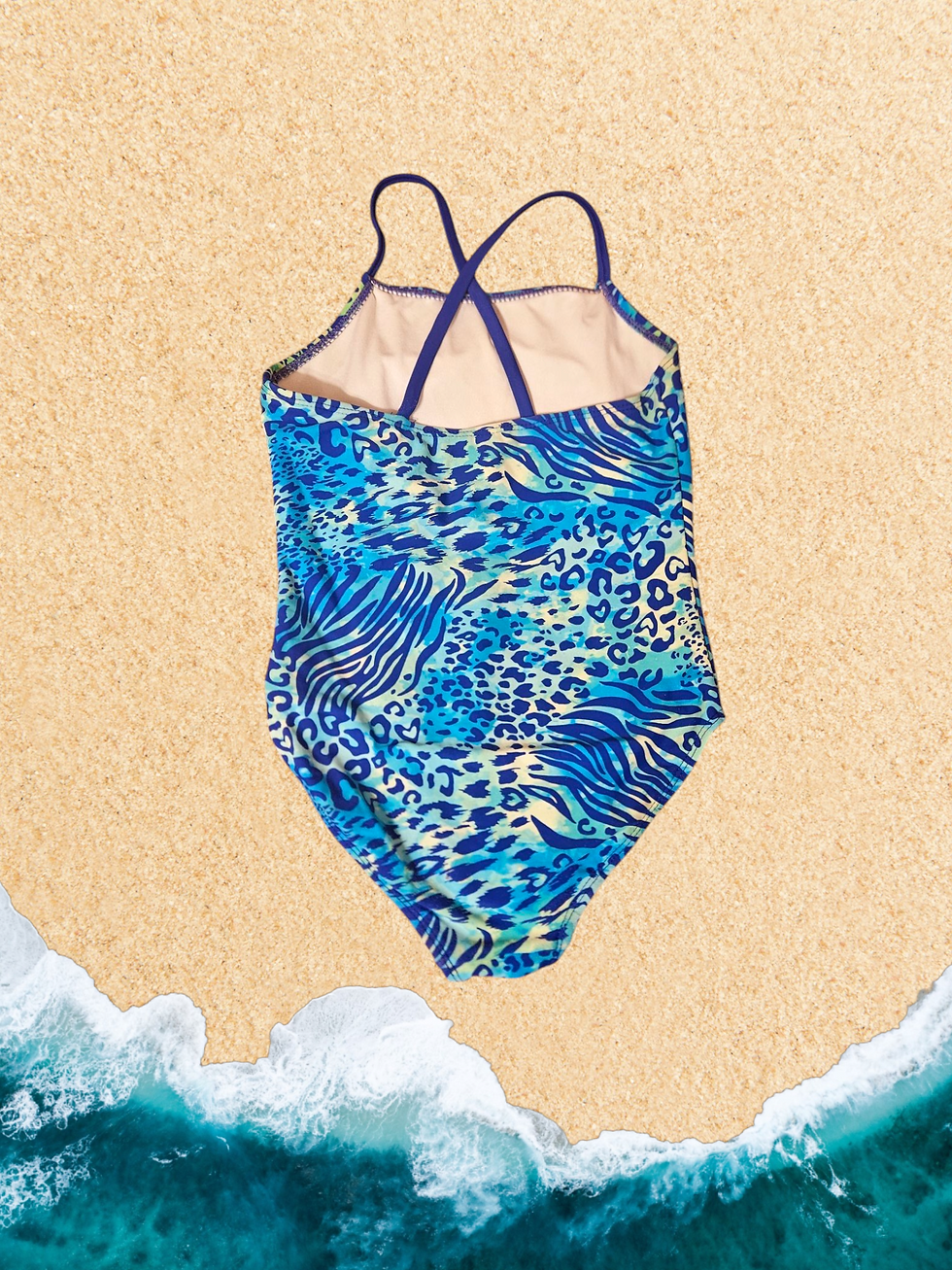 Miniature : 7 ans - Breaking waves - maillot bleu