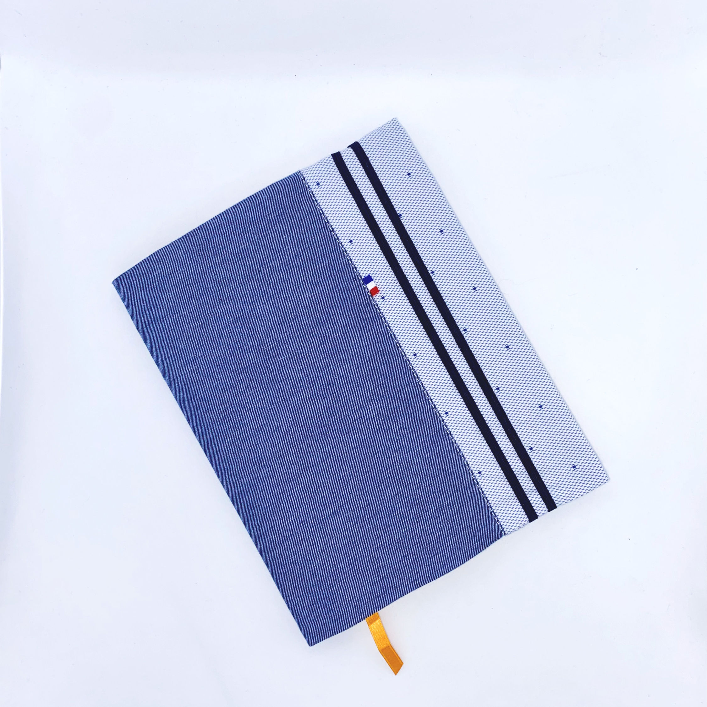 Le Protège-Carnet de Santé Begonia