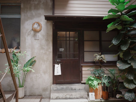 百廢待興的城市一隅 讓人無法抗拒的香氣