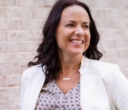 Spotlight on Kim Rowland at MD Expo: A Veteran's Insight into the Evolution of the HTM Inudstry