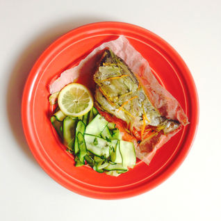 Dourada em papelote com courgette