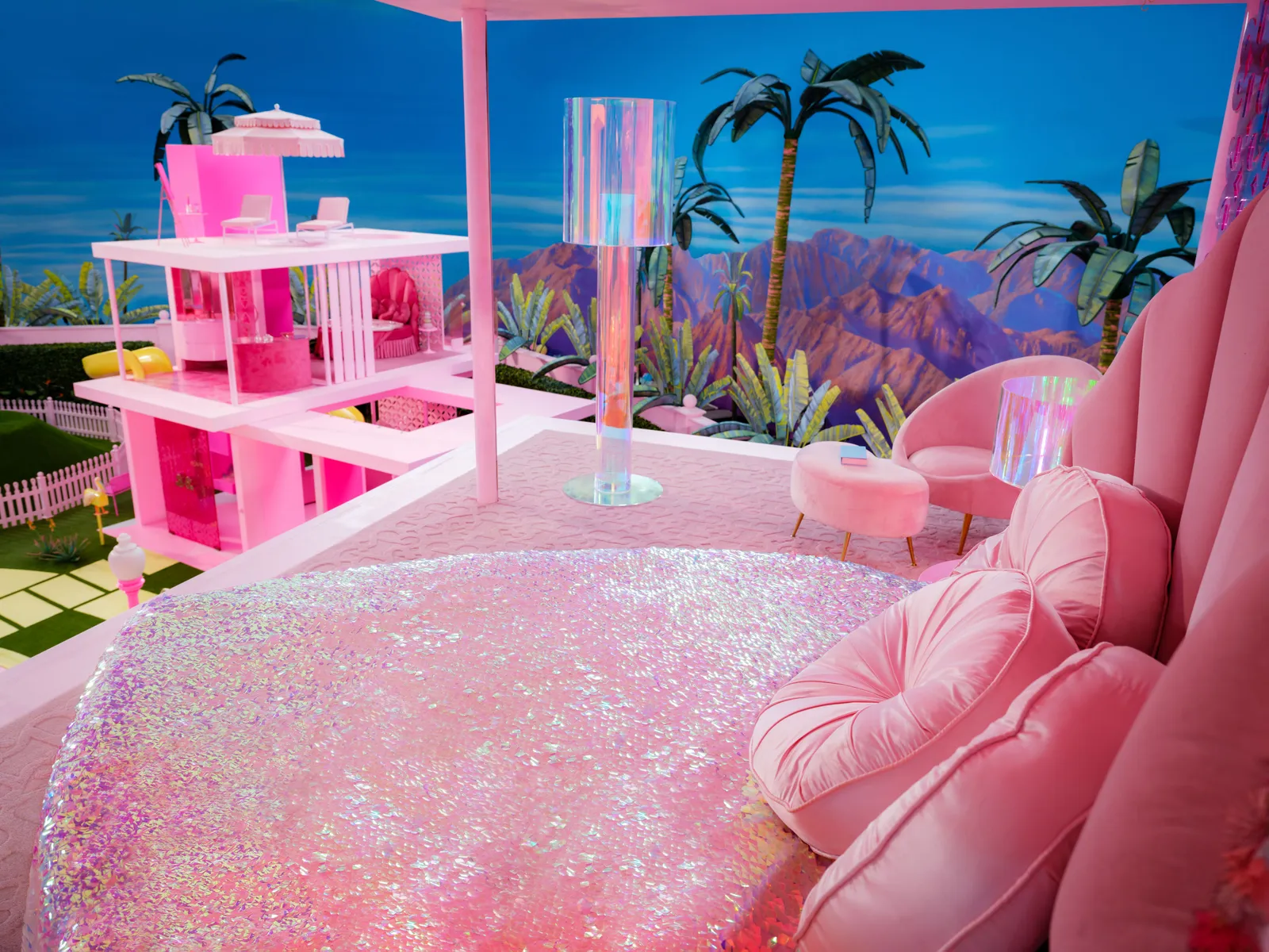Pink bedroom