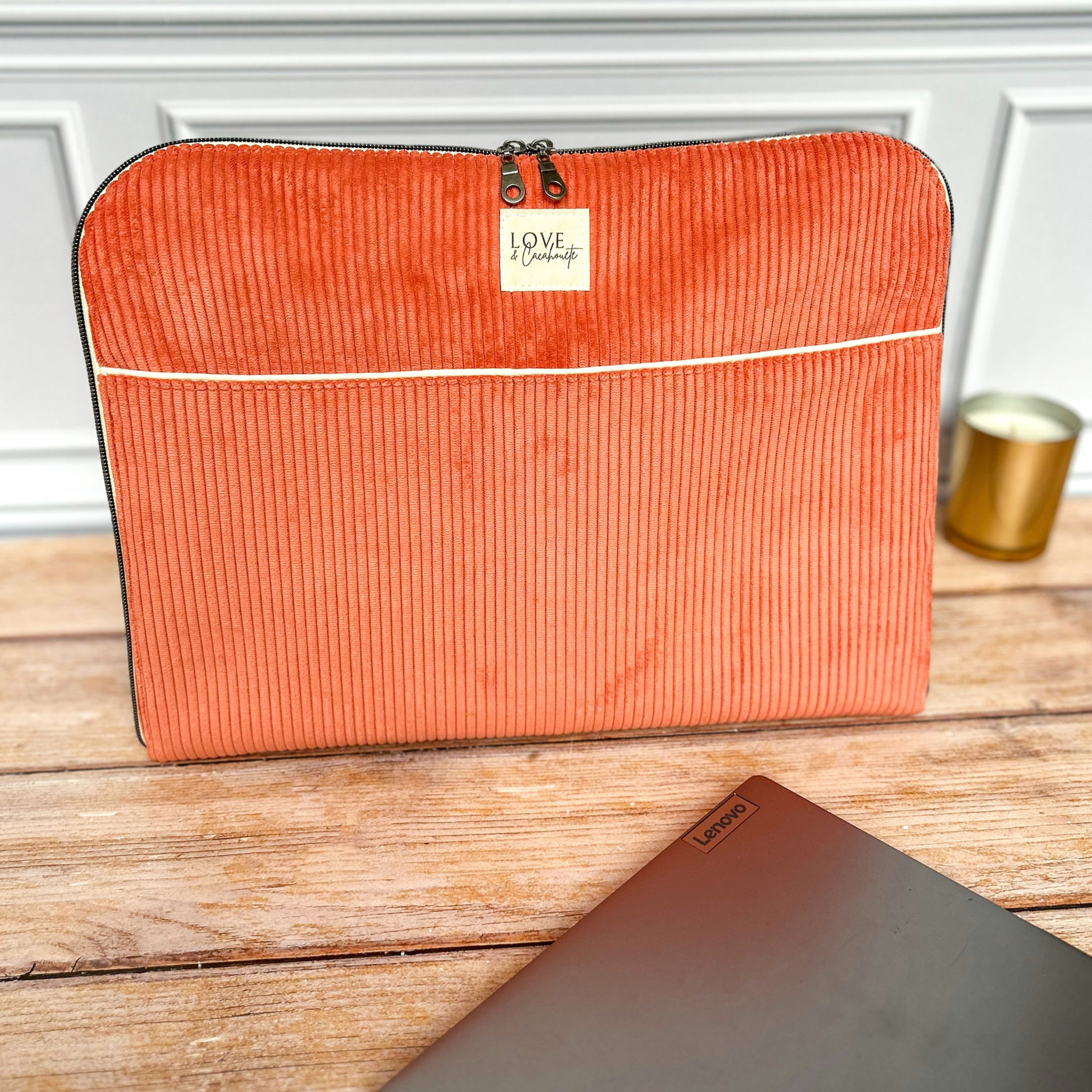 Housse de protection pour ordinateur - Velours corail . Alice bordeaux