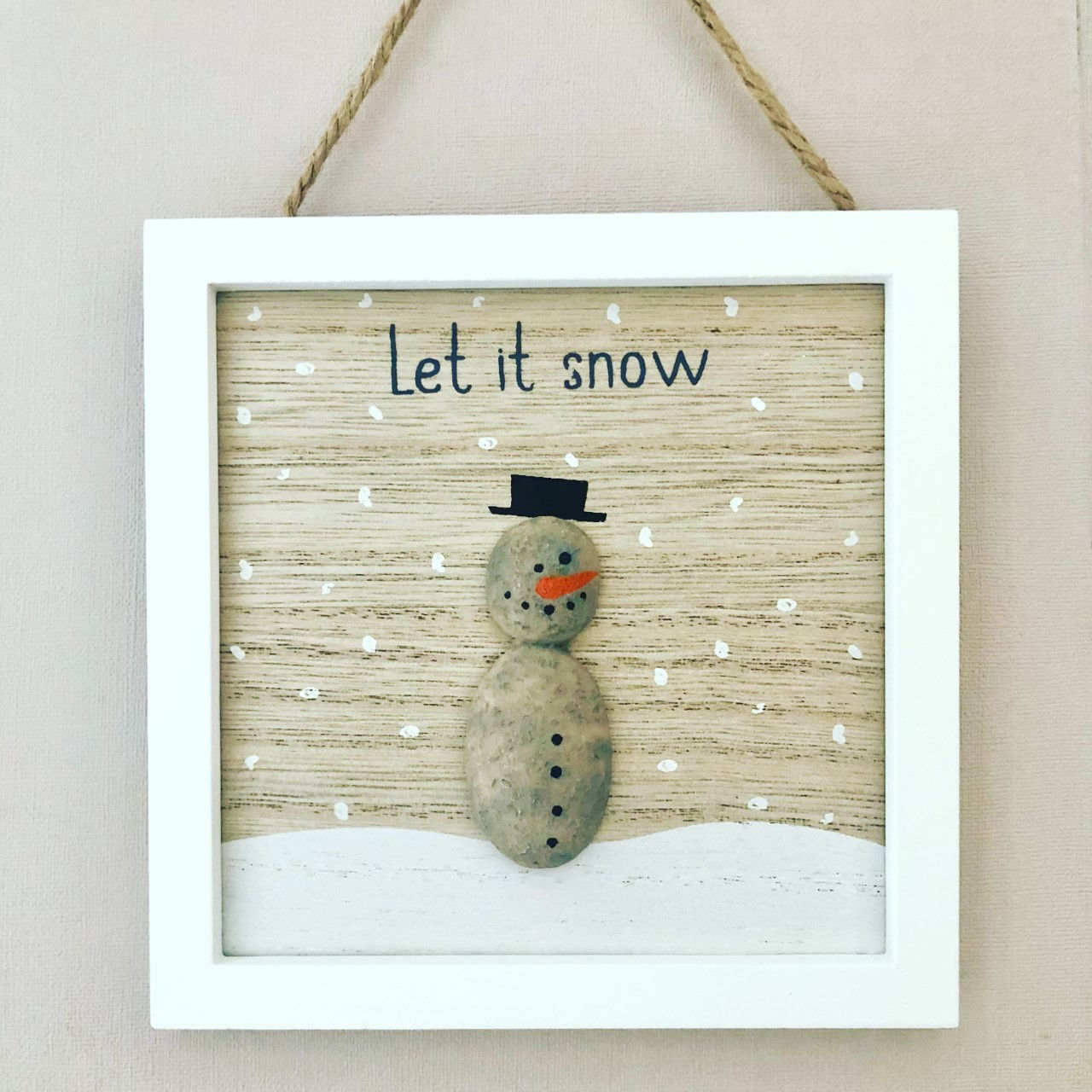 Let It Snow Pebble Sign
