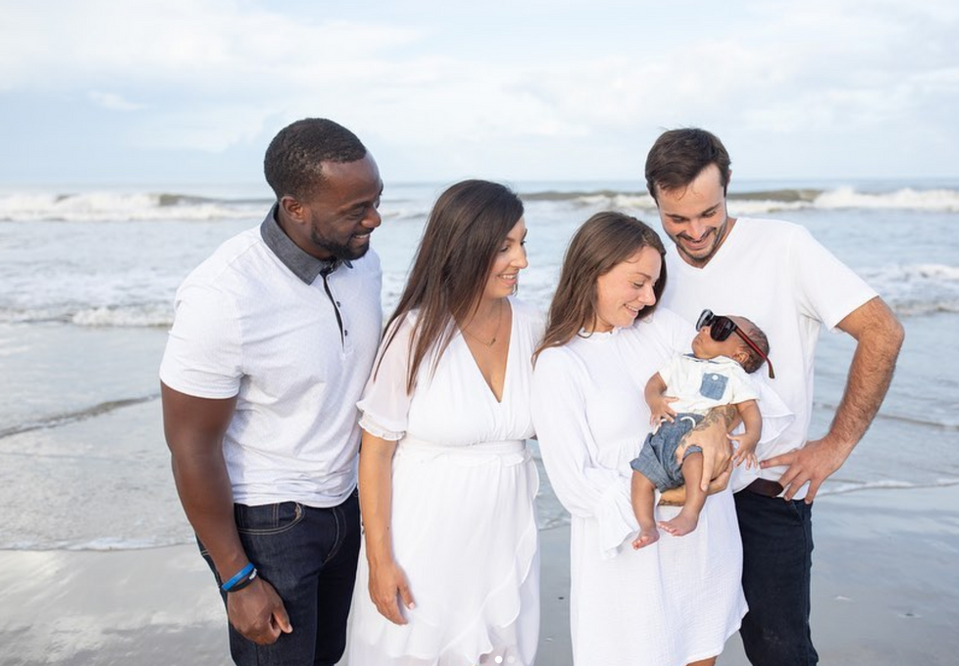 beach portraits family.PNG