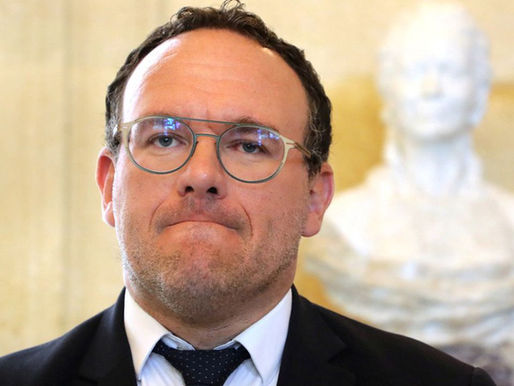 EN ENTREPRISE, DAMIEN ABAD AURAIT ETE LICENCIE