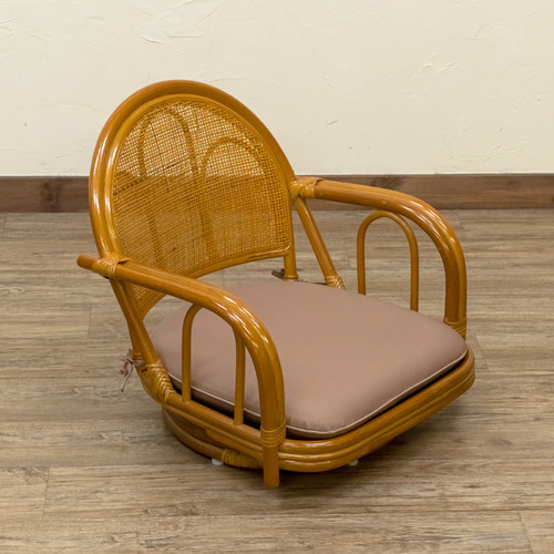 ★新品未使用★ 座椅子 回転 ラタン ハイタイプ（ハニー） 座椅子 回転 ラタン ハイタイプ / 新品未使用（ハニー）（ハイ