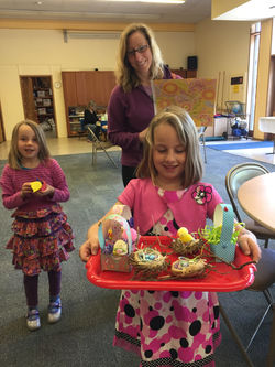 2015-04-04 Easter Egg Decorating 6.jpg