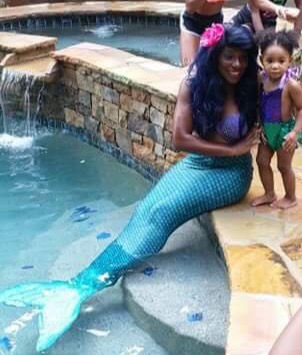 Thumbnail: Mermaid Princess - Storybook - Walking Tail