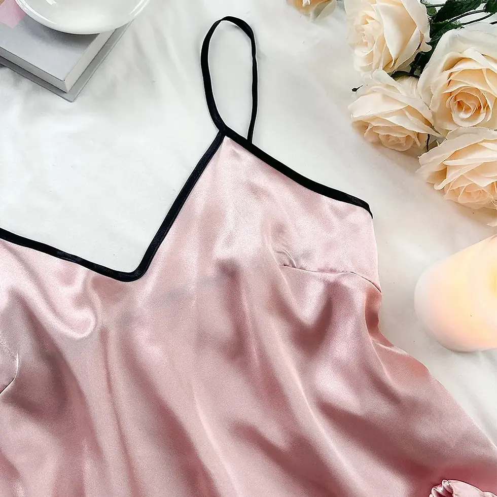 Miniatura: Women's Satin V-Neck Spaghetti Strap Shorts Pajama Set