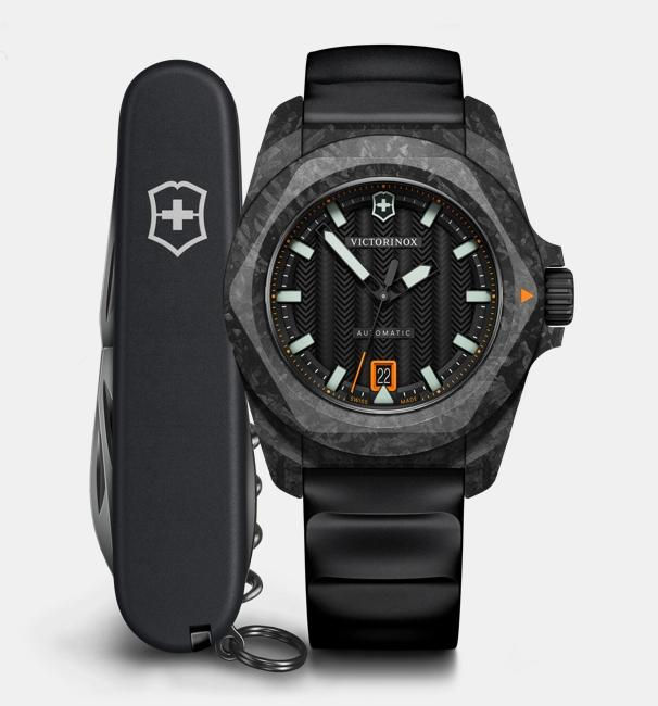 Victorinox I.N.O.X. Automatic Carbon 242023.1