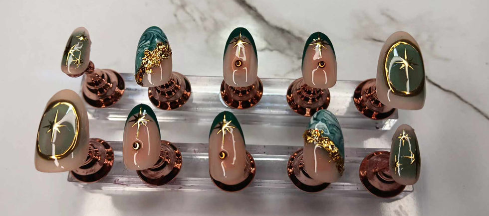 Luxury Queen w/ Gold Flakes, Gems, Isolated Chrome and Stickers