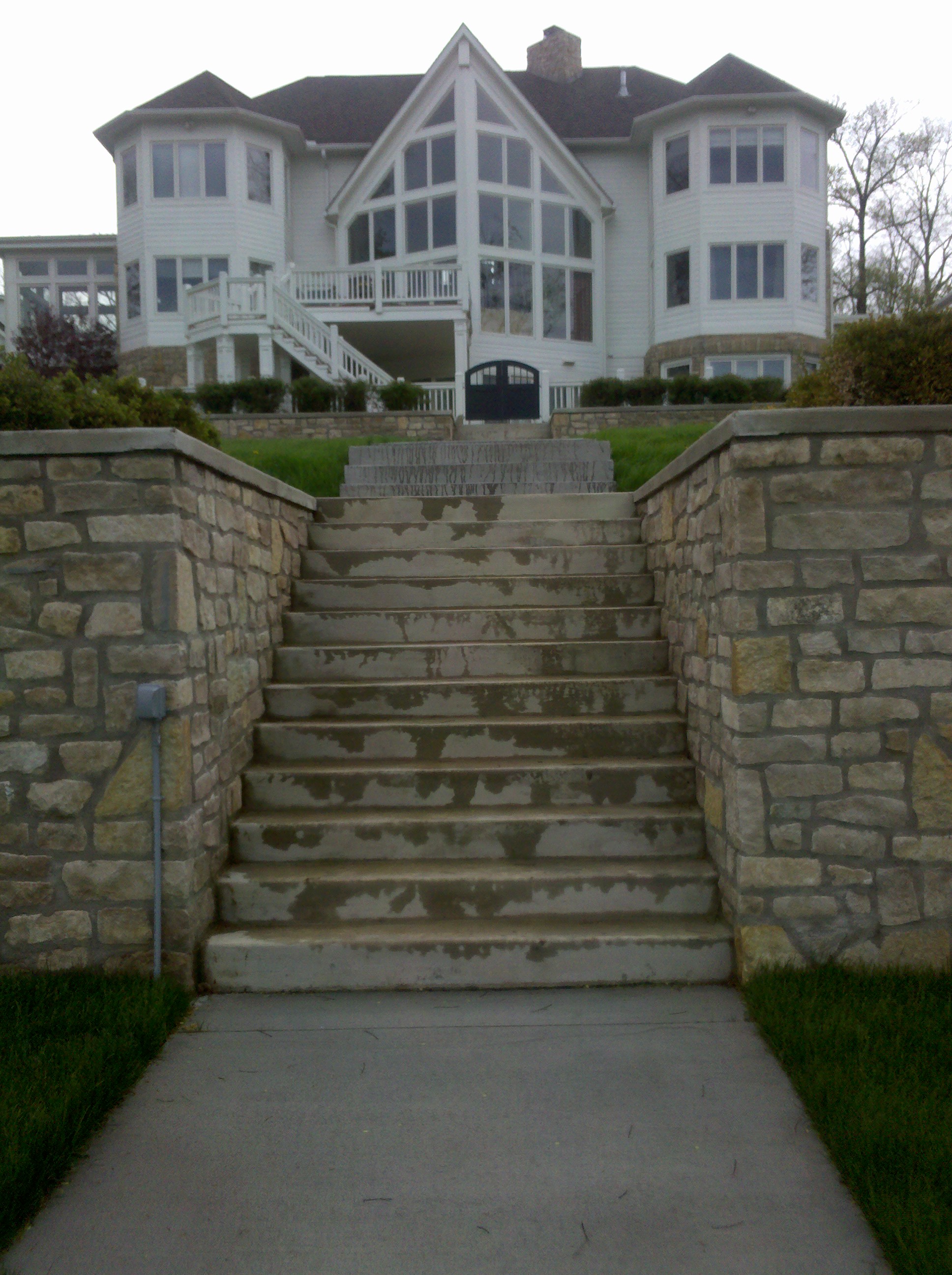 Retaining Walls / Steps