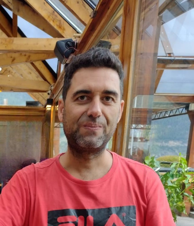 GUSTAVO TOBA