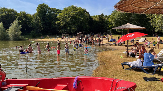 Naturferibad Vings, mit Blick auf den Badestrand