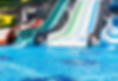 Schwimmbad mit Rutschen
