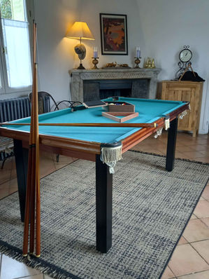 Le Bail Agencement  - table à manger convertible billard - menuisier ébéniste - agencement sur mesure - agenceur Lorient - Bretagne - Morbihan - Conseils, conception, fabrication et pose de meubles sur-mesure - Ploemeur