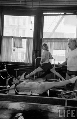 joseph-pilates-aula.jpg