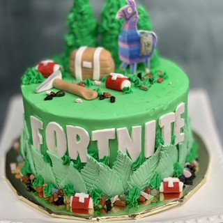Custom Cakes - Celebrations by Lisa