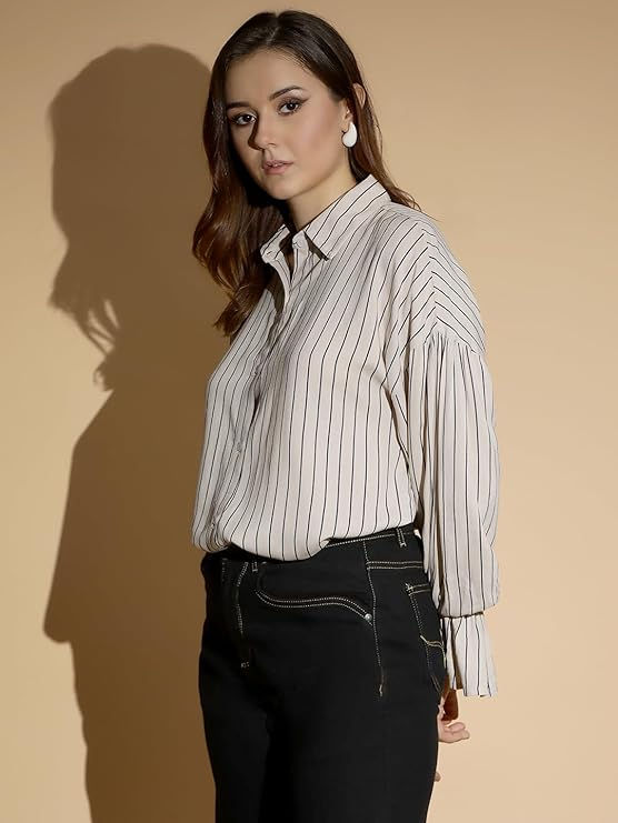 Thumbnail: Women’s Elegant Oversized Fit Printed Casual Shirt with Spread Collar